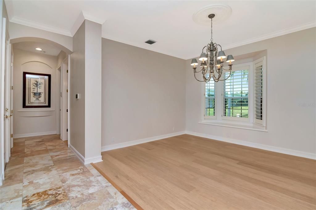 待售: $4,500,000 (5 贝兹, 5 浴室, 4124 平方英尺)