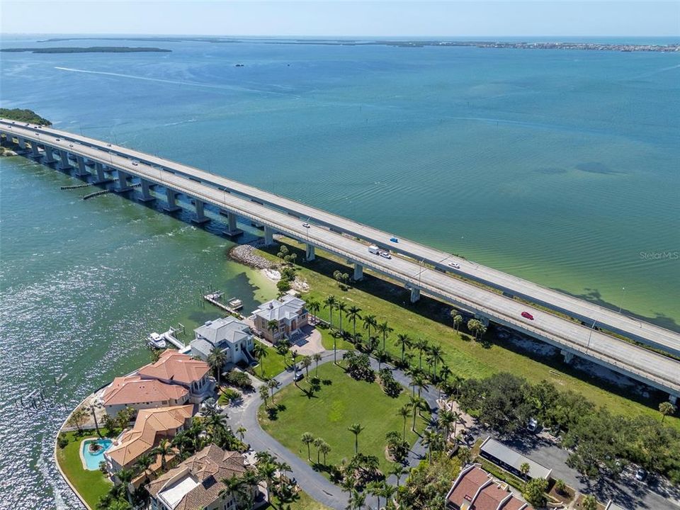 待售: $4,500,000 (5 贝兹, 5 浴室, 4124 平方英尺)