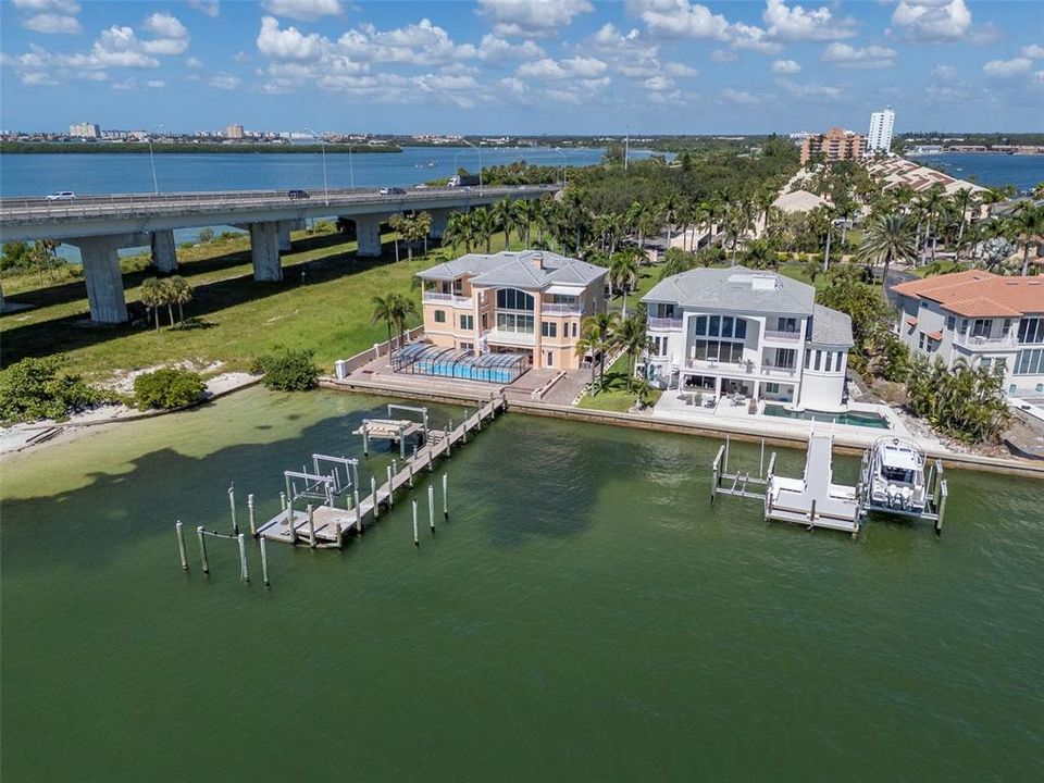 待售: $4,500,000 (5 贝兹, 5 浴室, 4124 平方英尺)