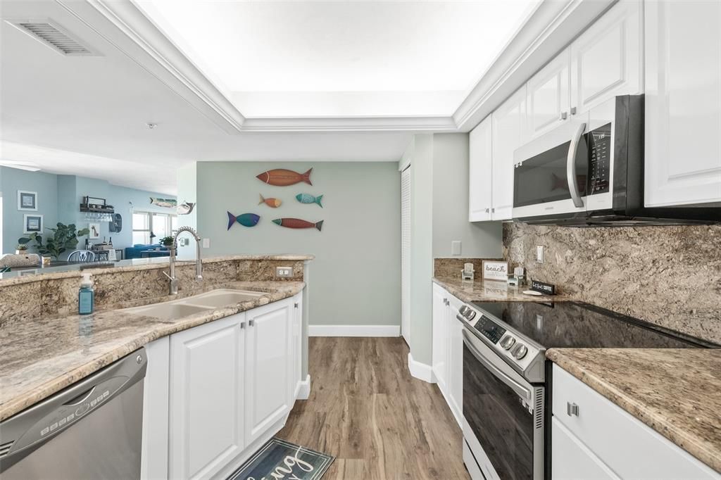 На продажу: $799,900 (3 спален, 3 ванн, 2280 Квадратных фут)