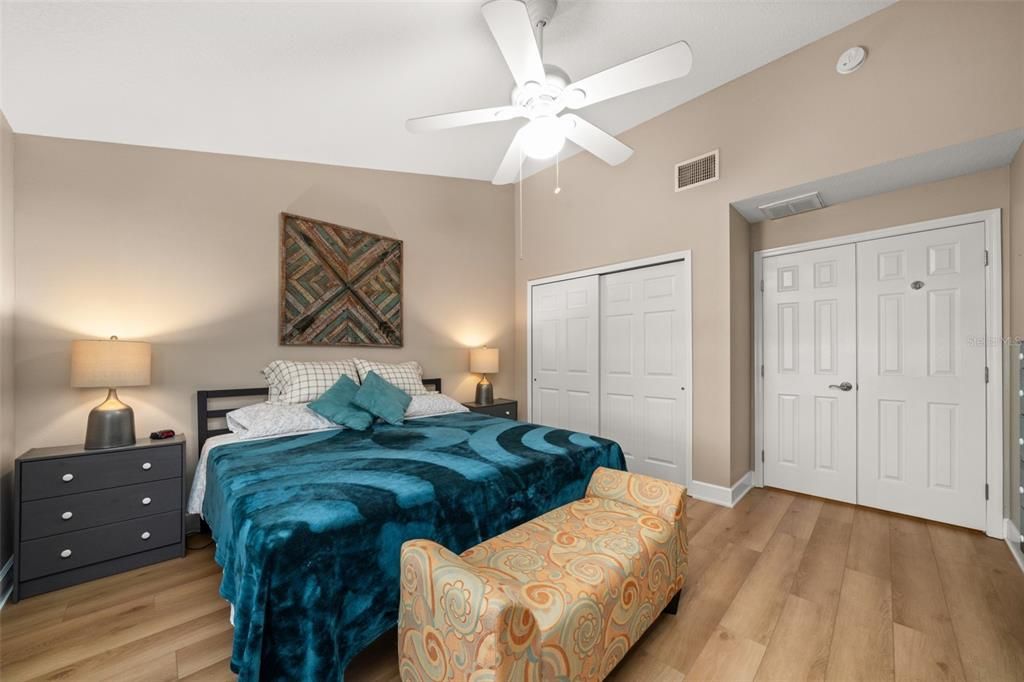 For Sale: $265,000 (3 beds, 2 baths, 1254 Square Feet)