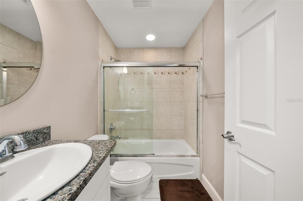 For Sale: $265,000 (3 beds, 2 baths, 1254 Square Feet)