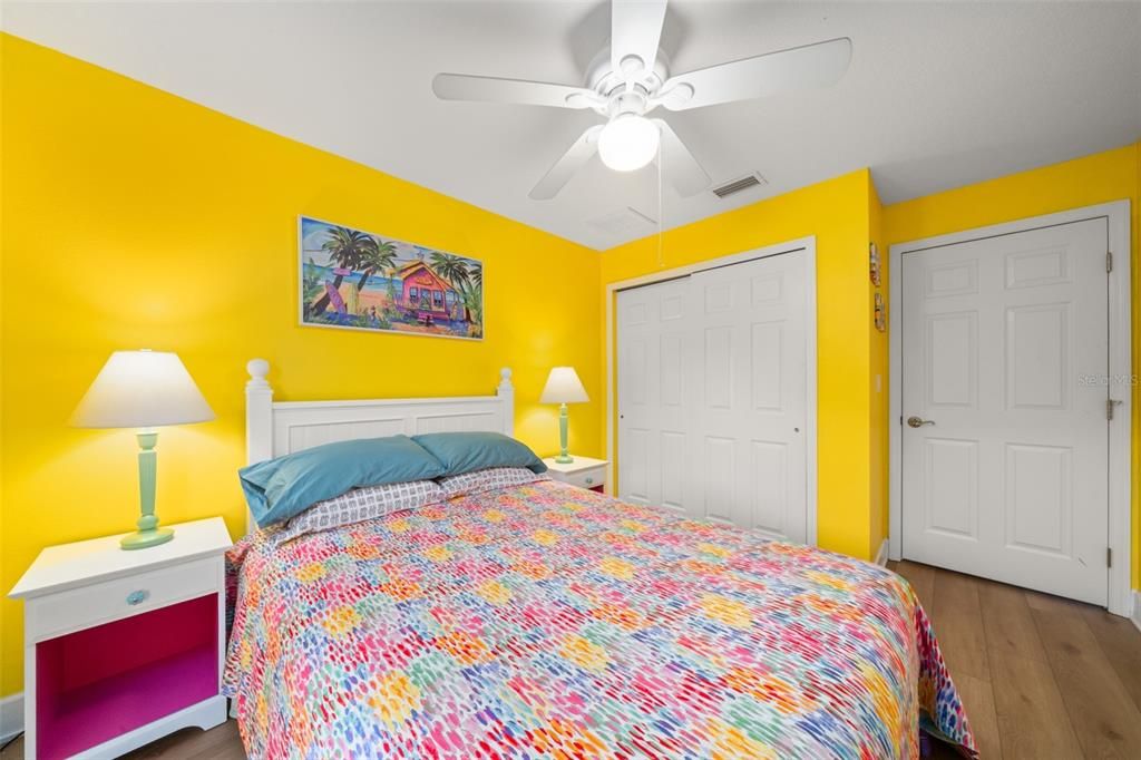 For Sale: $265,000 (3 beds, 2 baths, 1254 Square Feet)