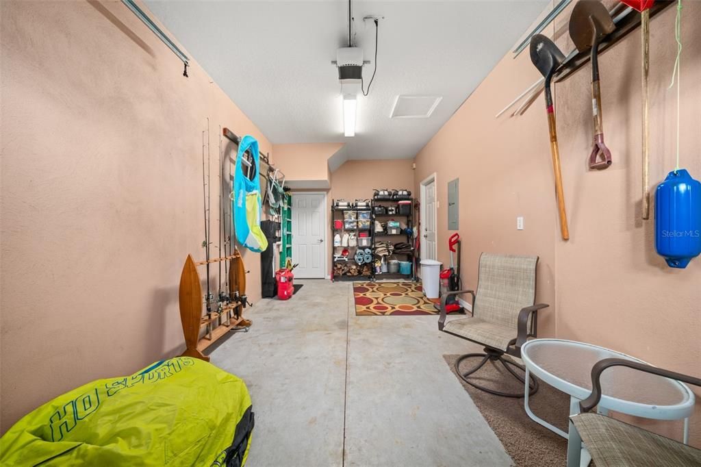 For Sale: $265,000 (3 beds, 2 baths, 1254 Square Feet)