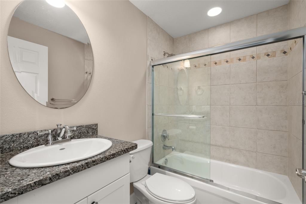 For Sale: $265,000 (3 beds, 2 baths, 1254 Square Feet)