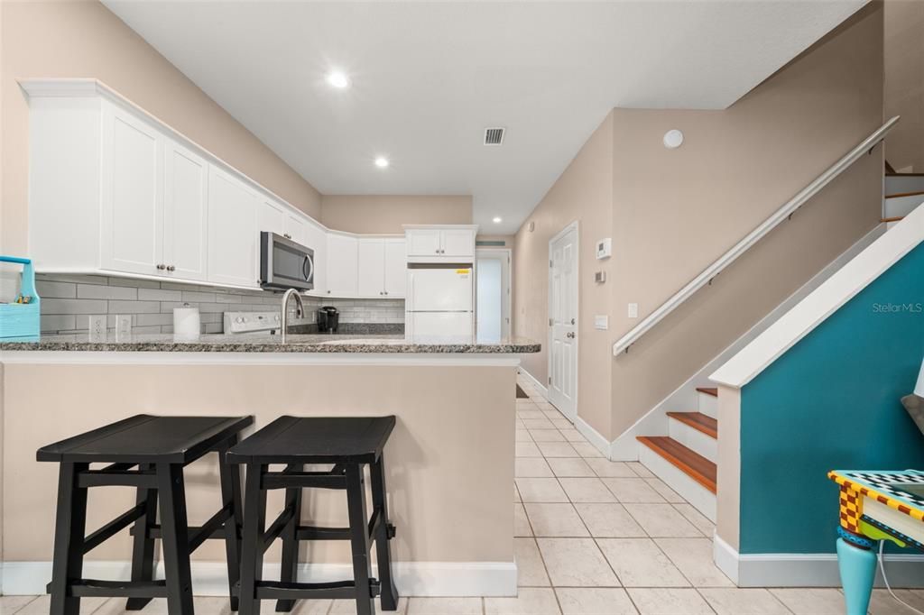 For Sale: $265,000 (3 beds, 2 baths, 1254 Square Feet)