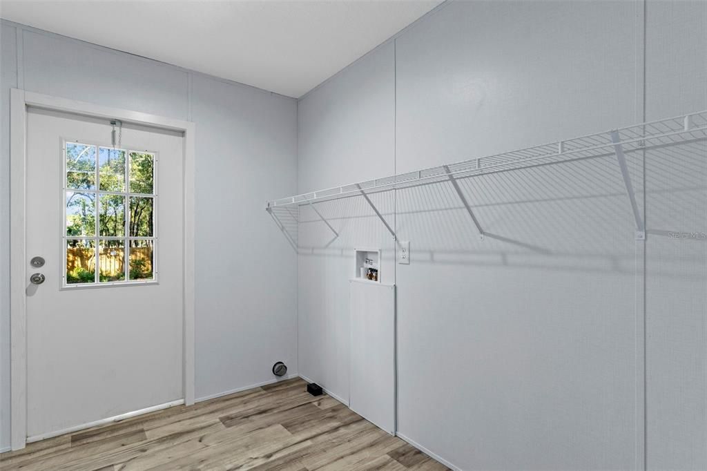 En Venta: $250,000 (4 camas, 2 baños, 1843 Pies cuadrados)