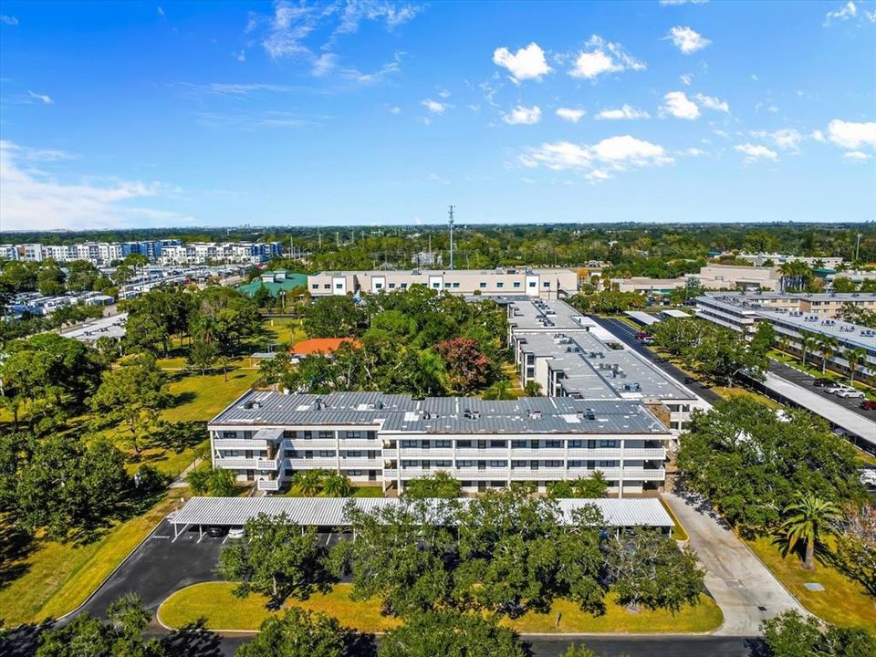 待售: $169,900 (1 贝兹, 1 浴室, 920 平方英尺)