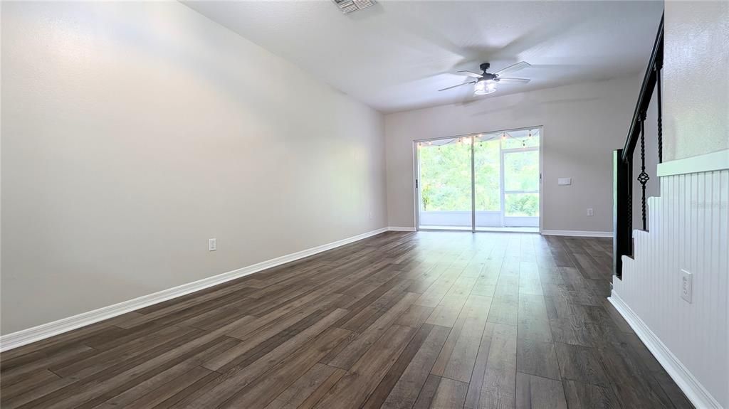 For Sale: $259,900 (2 beds, 2 baths, 1184 Square Feet)