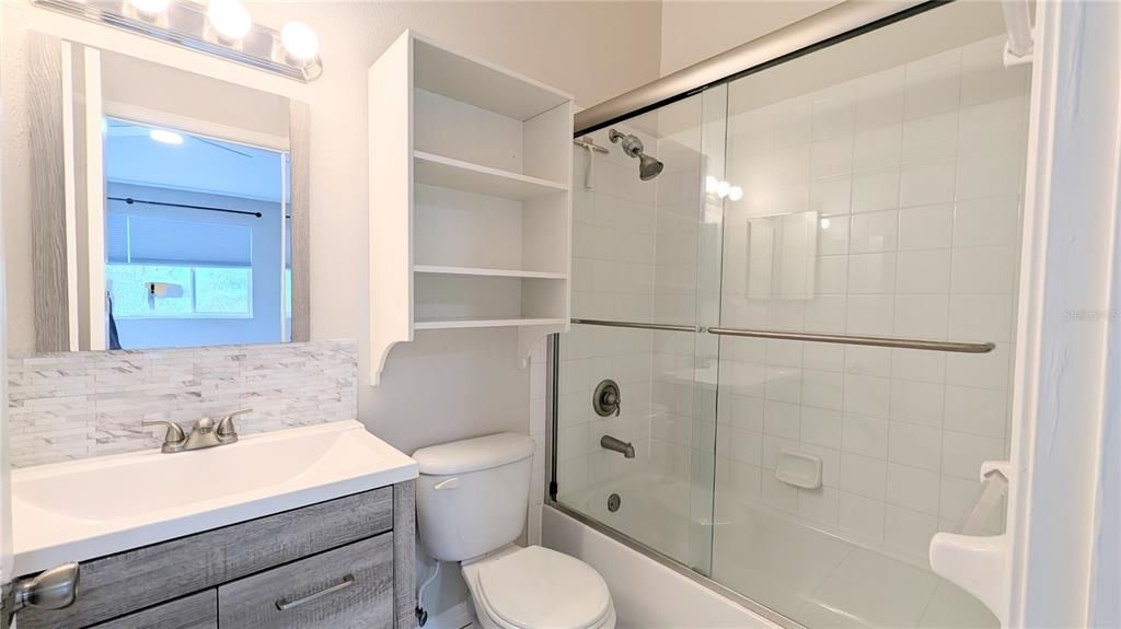 For Sale: $259,900 (2 beds, 2 baths, 1184 Square Feet)