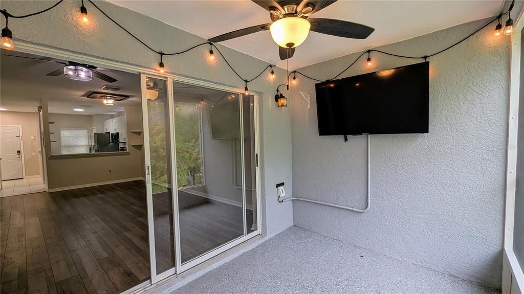 For Sale: $259,900 (2 beds, 2 baths, 1184 Square Feet)