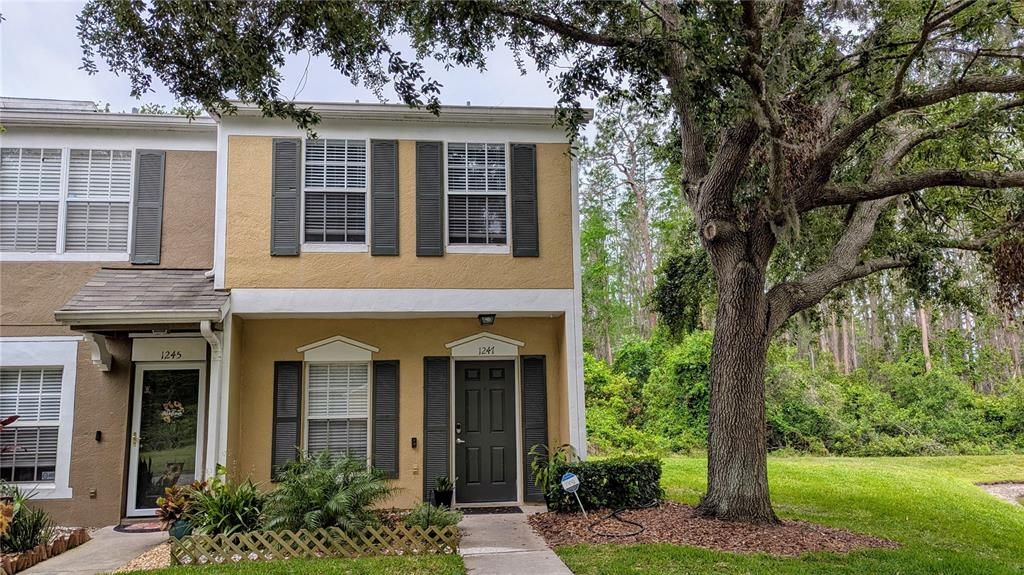 For Sale: $259,900 (2 beds, 2 baths, 1184 Square Feet)