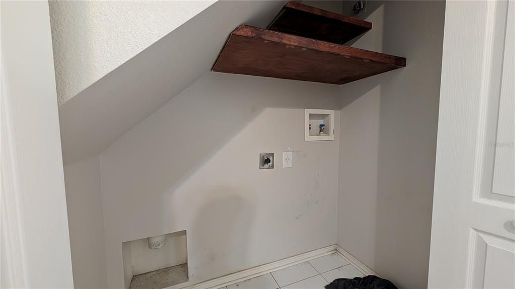 For Sale: $259,900 (2 beds, 2 baths, 1184 Square Feet)