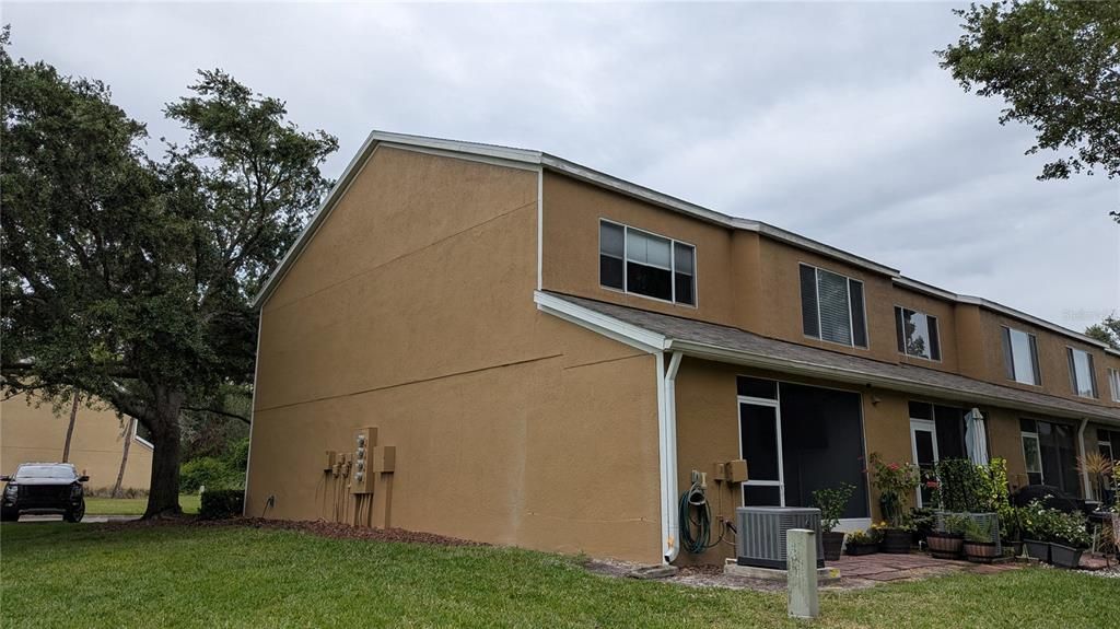 For Sale: $259,900 (2 beds, 2 baths, 1184 Square Feet)