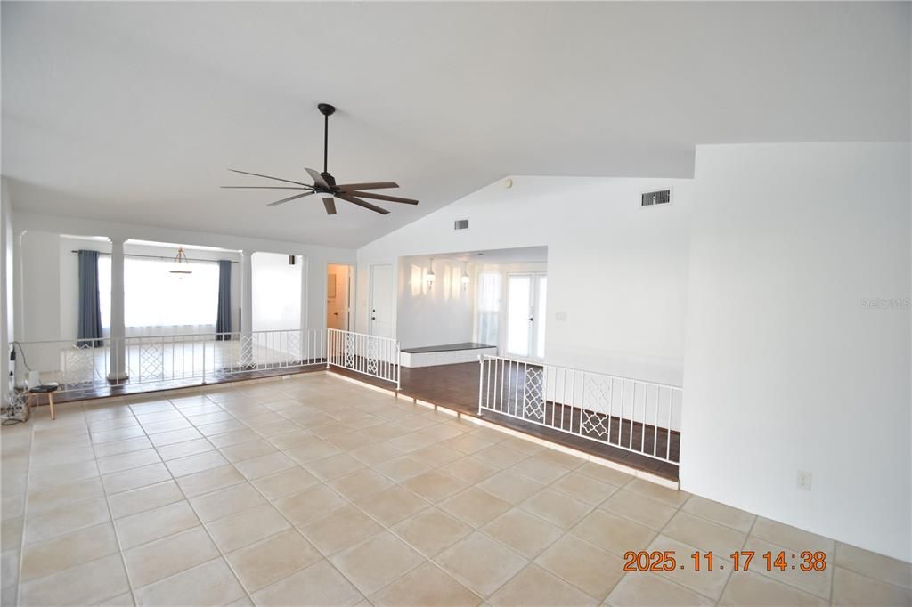 For Rent: $3,995 (3 beds, 2 baths, 2497 Square Feet)