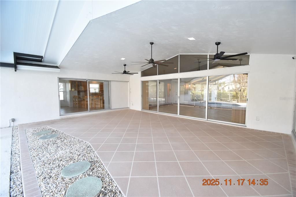 For Rent: $3,995 (3 beds, 2 baths, 2497 Square Feet)