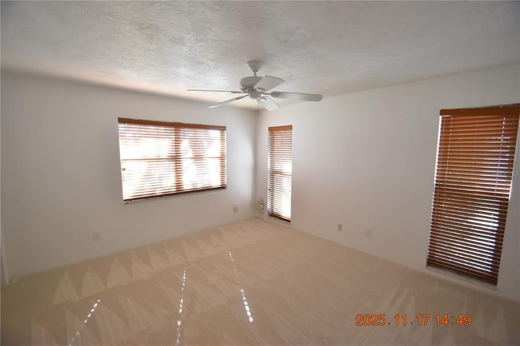 For Rent: $3,995 (3 beds, 2 baths, 2497 Square Feet)