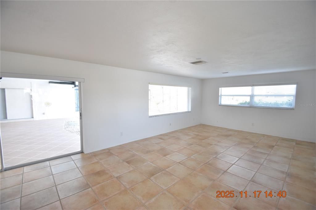 For Rent: $3,995 (3 beds, 2 baths, 2497 Square Feet)