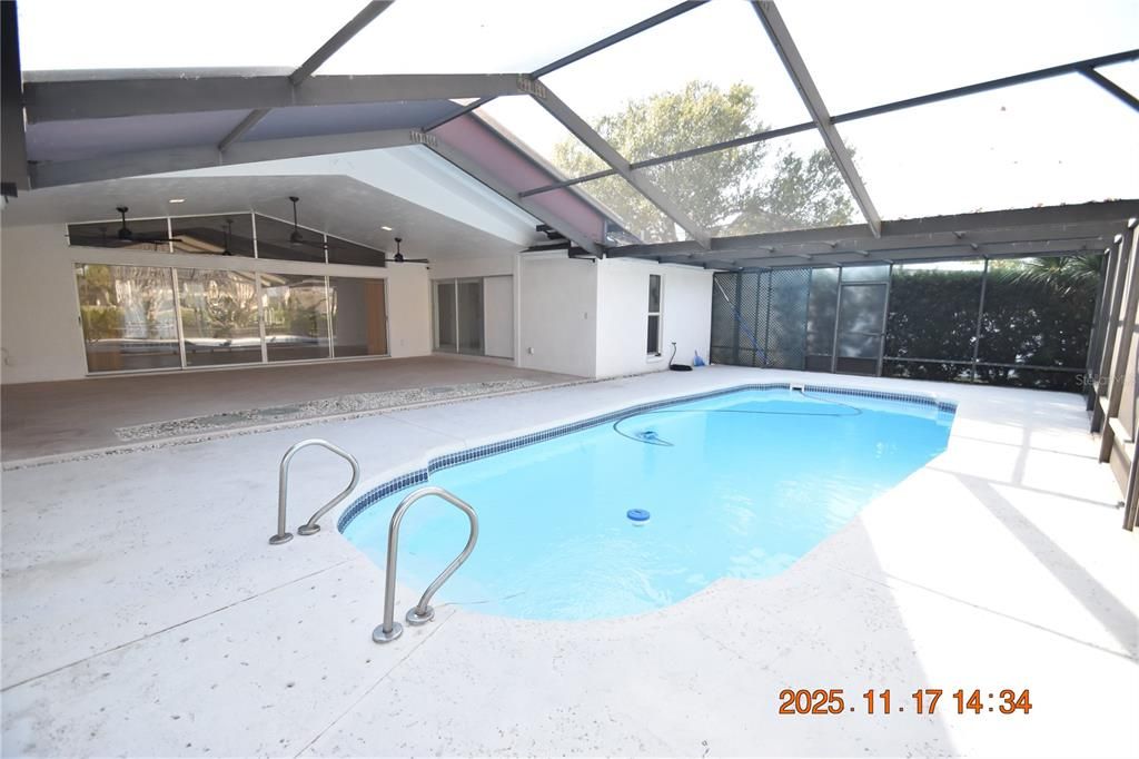 For Rent: $3,995 (3 beds, 2 baths, 2497 Square Feet)