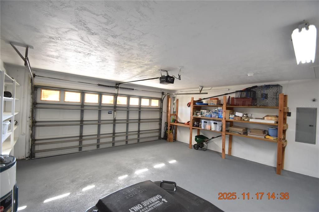 For Rent: $3,995 (3 beds, 2 baths, 2497 Square Feet)