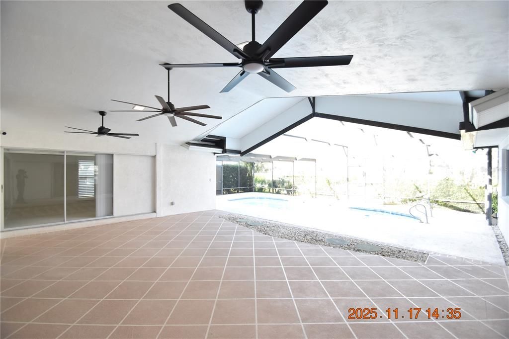 For Rent: $3,995 (3 beds, 2 baths, 2497 Square Feet)