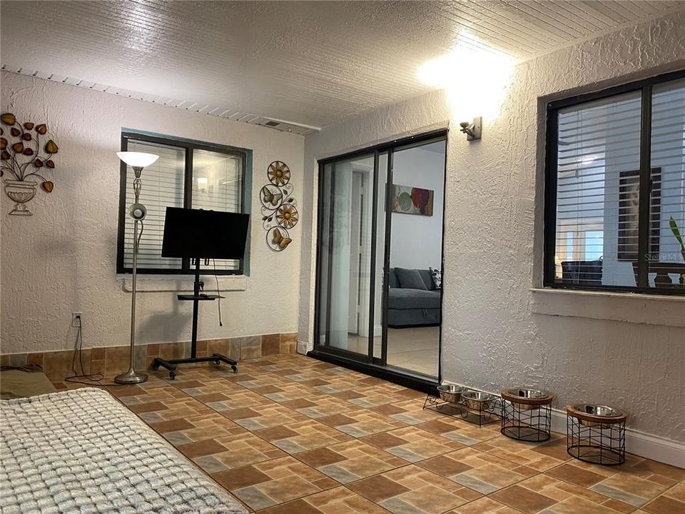 For Sale: $425,000 (3 beds, 2 baths, 1324 Square Feet)