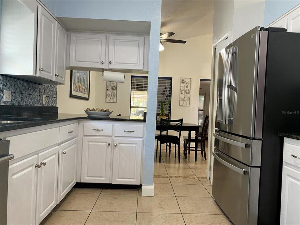 For Sale: $425,000 (3 beds, 2 baths, 1324 Square Feet)