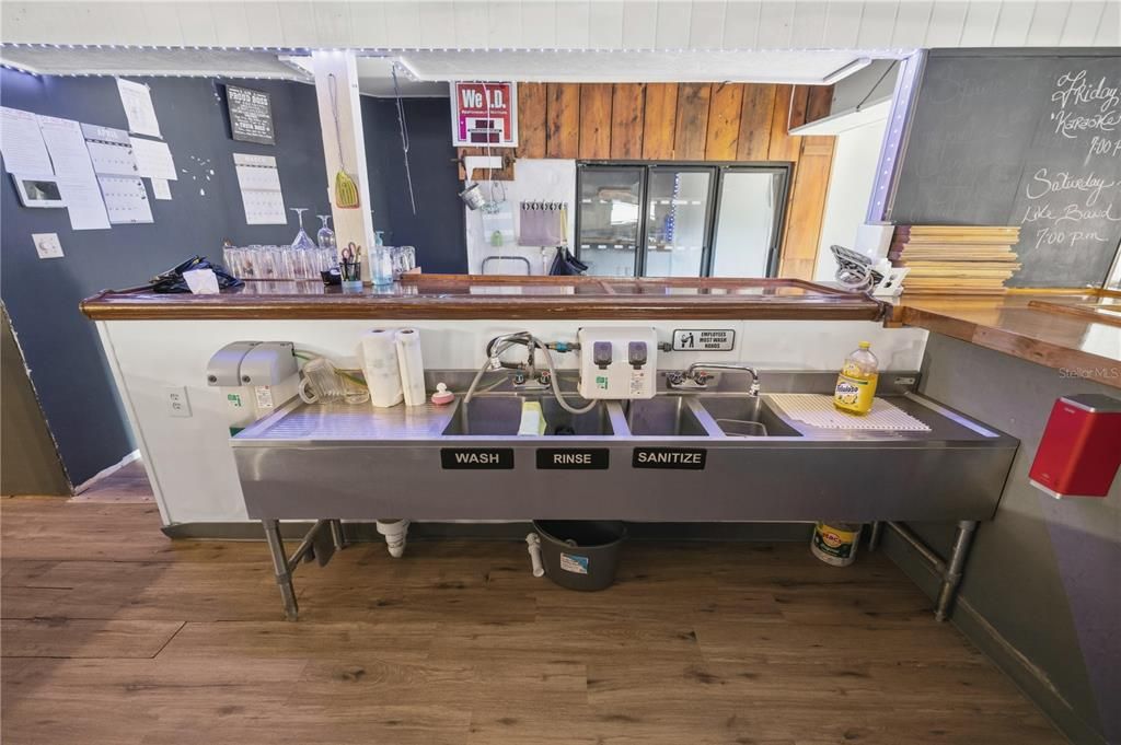 For Sale: $450,000 (0 beds, 0 baths, 2320 Square Feet)