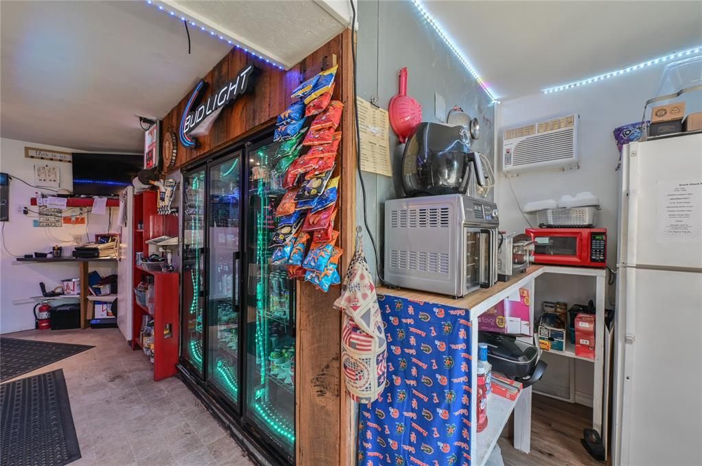 For Sale: $450,000 (0 beds, 0 baths, 2320 Square Feet)