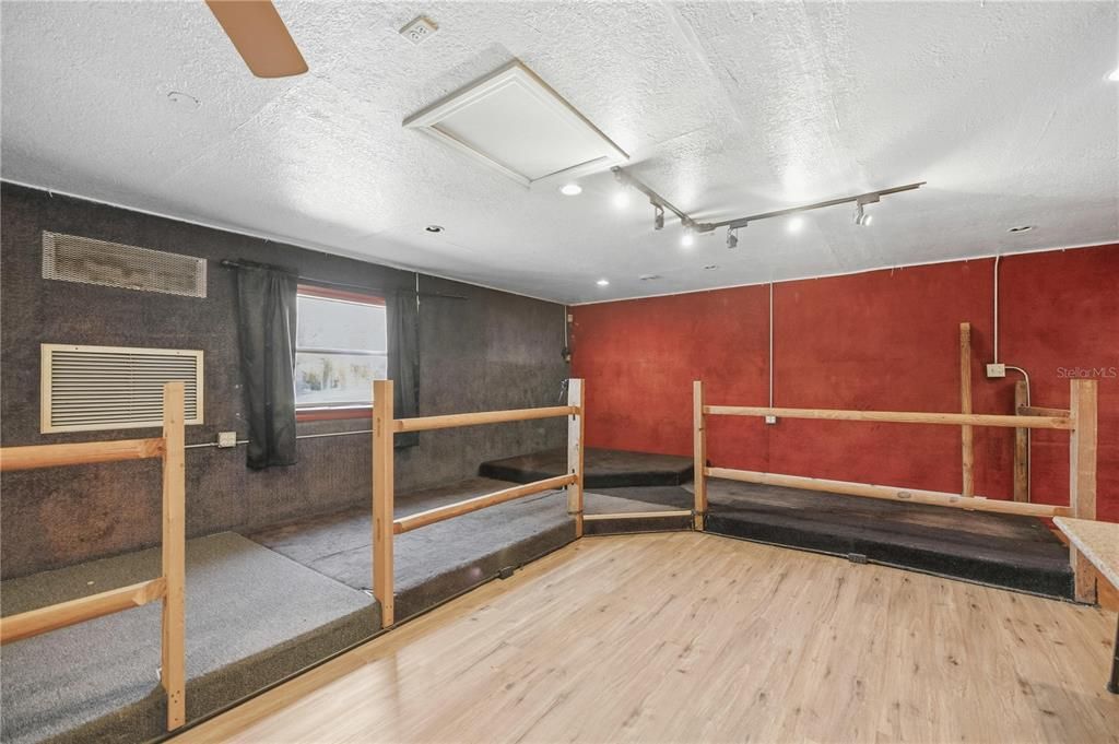 For Sale: $450,000 (0 beds, 0 baths, 2320 Square Feet)