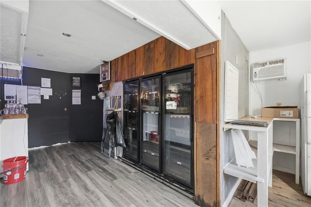 For Sale: $450,000 (0 beds, 0 baths, 2320 Square Feet)