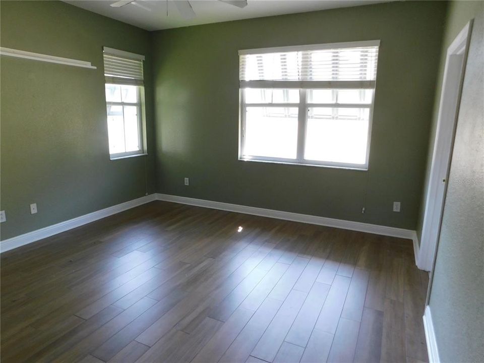 В аренду: $3,000 (3 спален, 2 ванн, 1113 Квадратных фут)