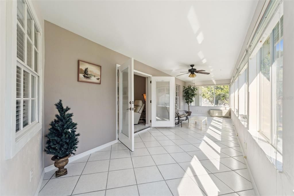 Под контрактом: $325,000 (3 спален, 2 ванн, 1558 Квадратных фут)