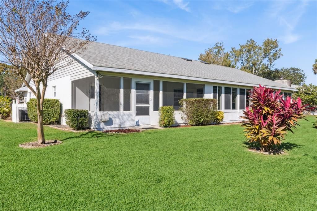 Под контрактом: $325,000 (3 спален, 2 ванн, 1558 Квадратных фут)