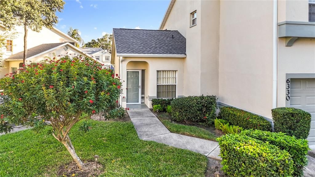 For Sale: $218,900 (2 beds, 2 baths, 1004 Square Feet)