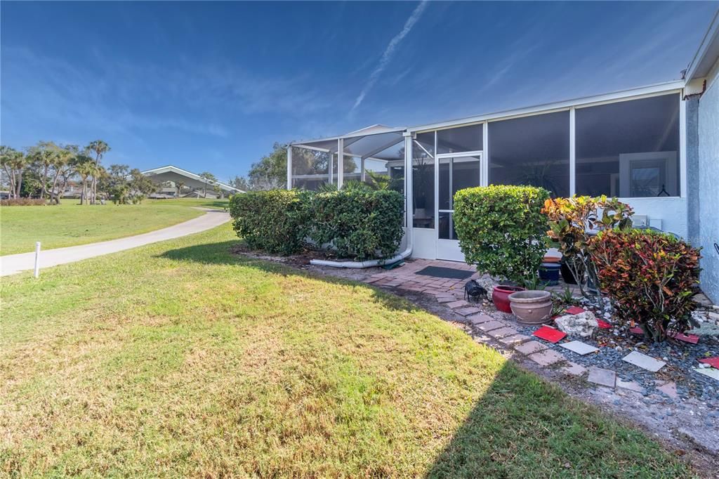 待售: $329,900 (2 贝兹, 2 浴室, 1316 平方英尺)