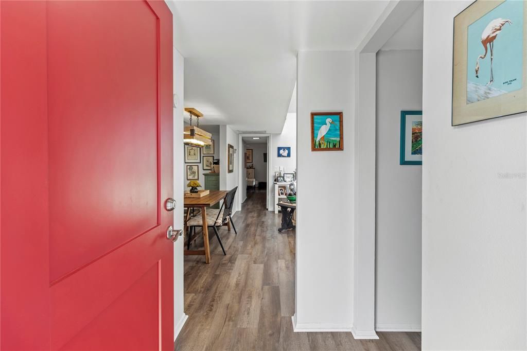 待售: $329,900 (2 贝兹, 2 浴室, 1316 平方英尺)