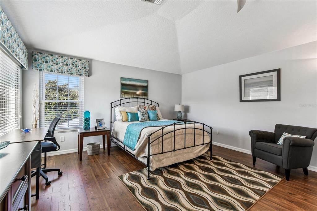 待售: $545,900 (5 贝兹, 3 浴室, 2652 平方英尺)