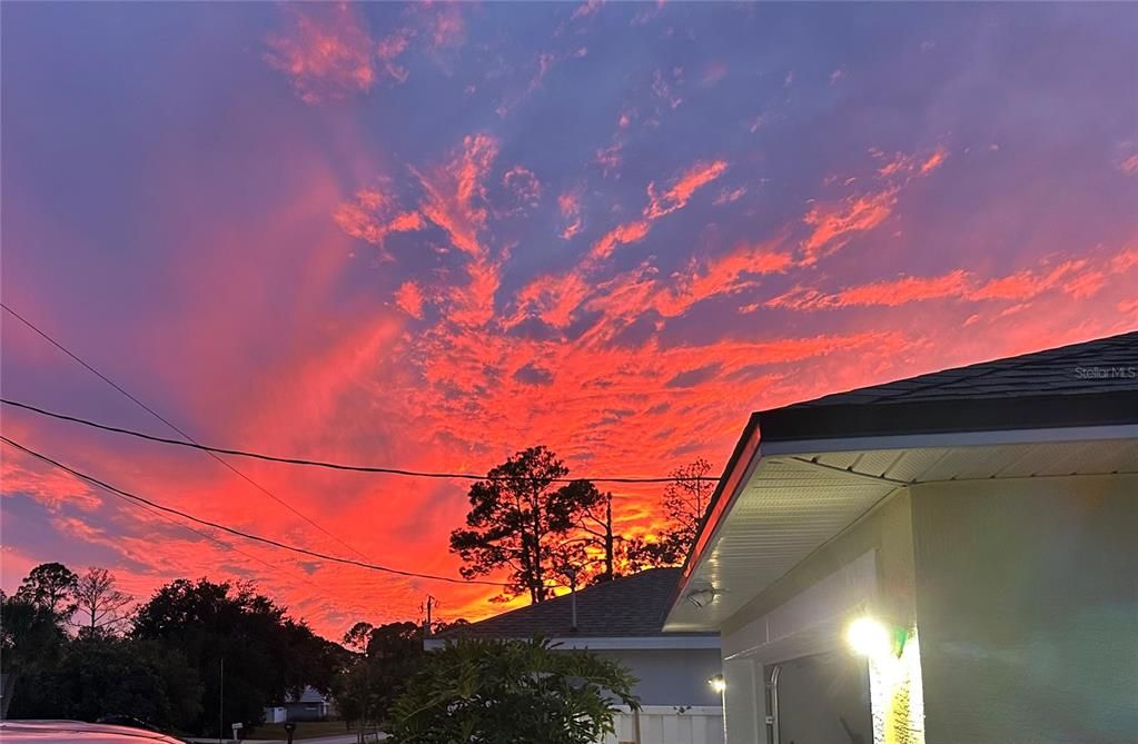 待售: $439,000 (3 贝兹, 2 浴室, 1711 平方英尺)