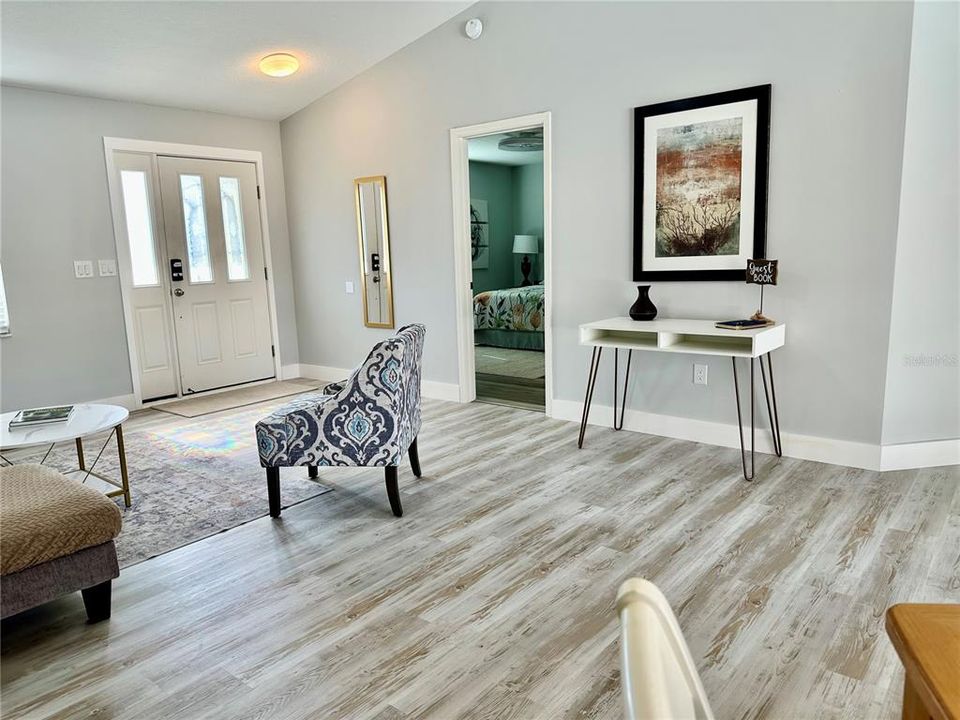 待售: $439,000 (3 贝兹, 2 浴室, 1711 平方英尺)