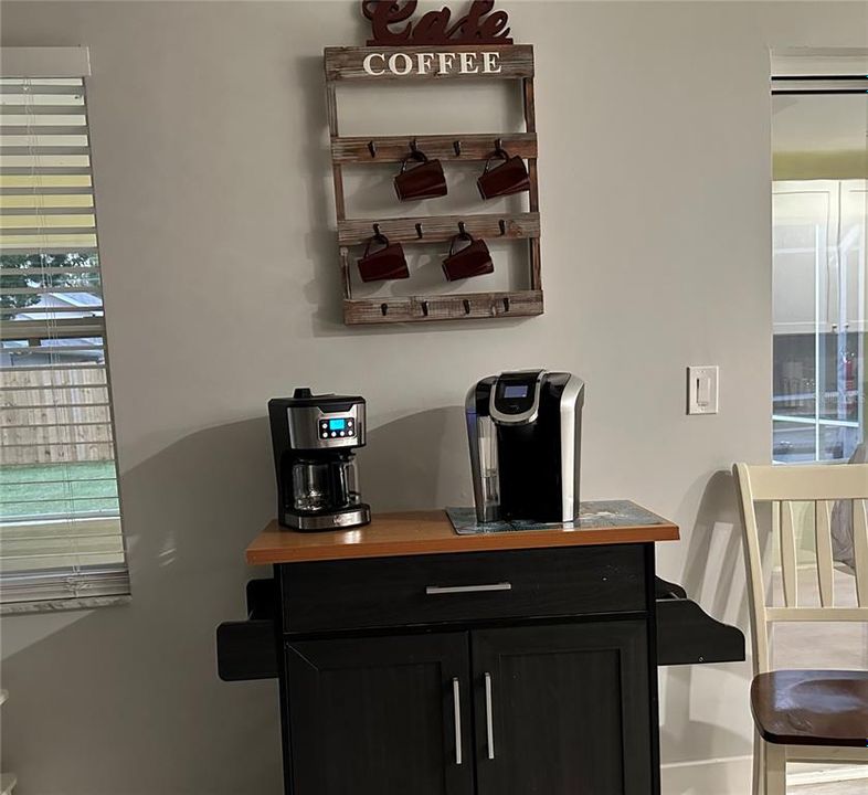 待售: $439,000 (3 贝兹, 2 浴室, 1711 平方英尺)