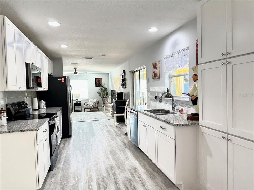 待售: $439,000 (3 贝兹, 2 浴室, 1711 平方英尺)