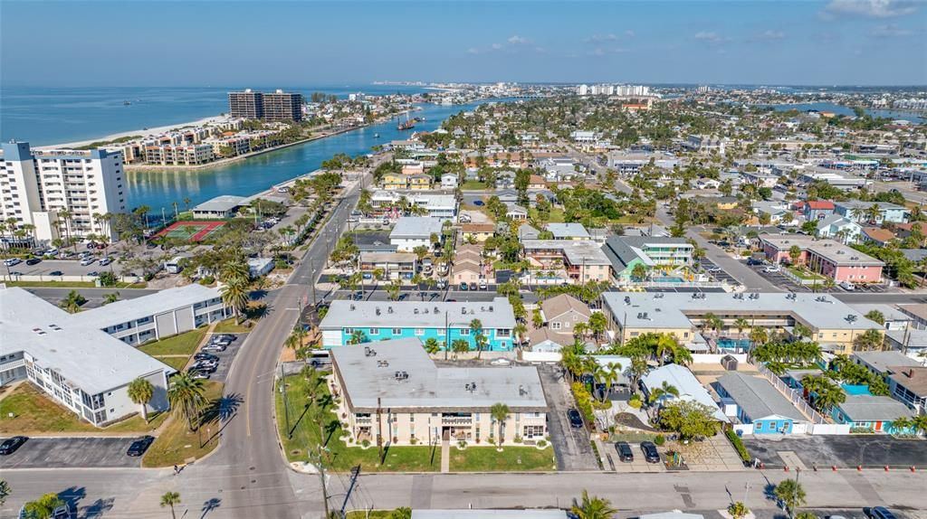 待售: $249,000 (1 贝兹, 1 浴室, 615 平方英尺)