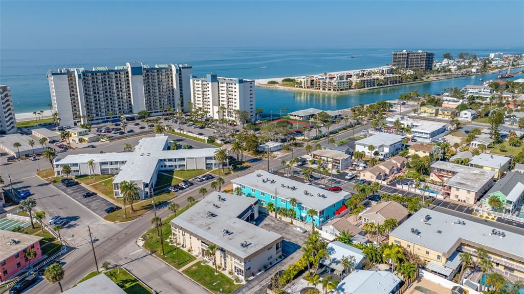 待售: $249,000 (1 贝兹, 1 浴室, 615 平方英尺)