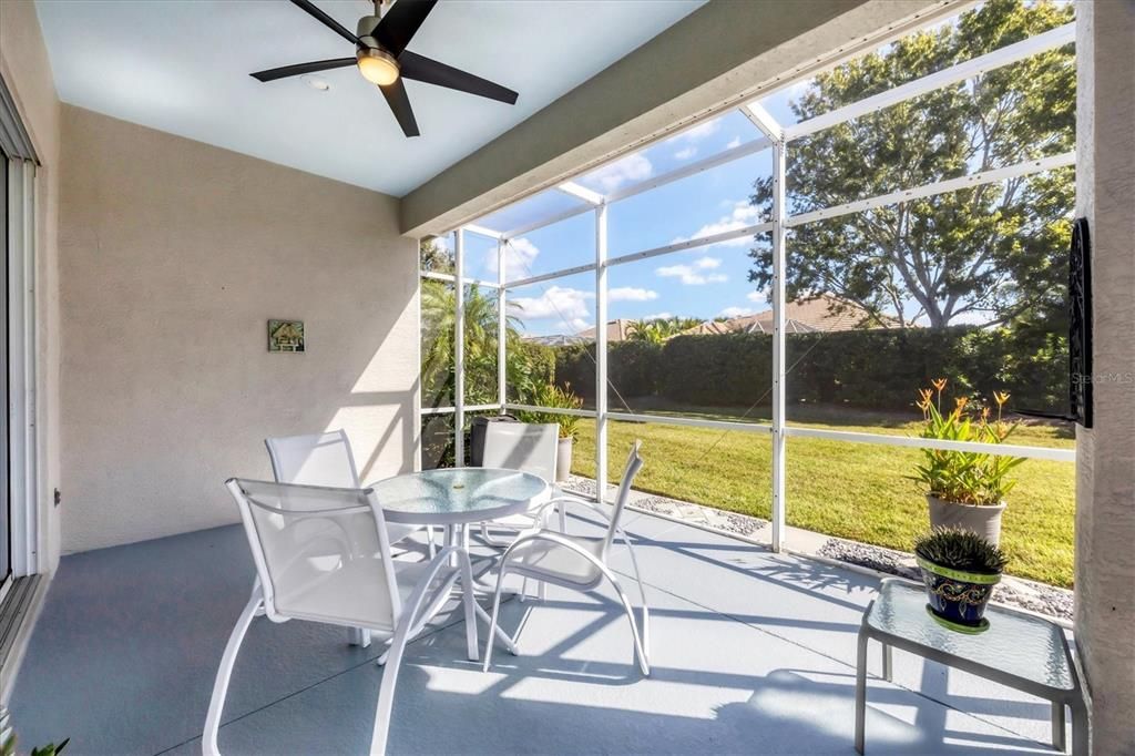 合同活跃: $470,000 (2 贝兹, 2 浴室, 1615 平方英尺)