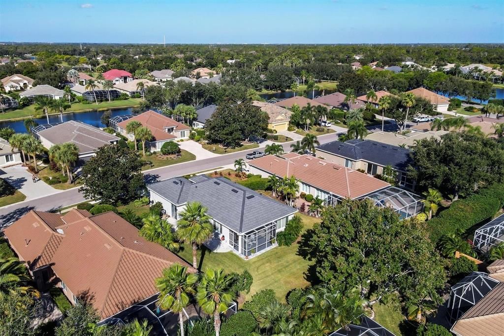 合同活跃: $470,000 (2 贝兹, 2 浴室, 1615 平方英尺)