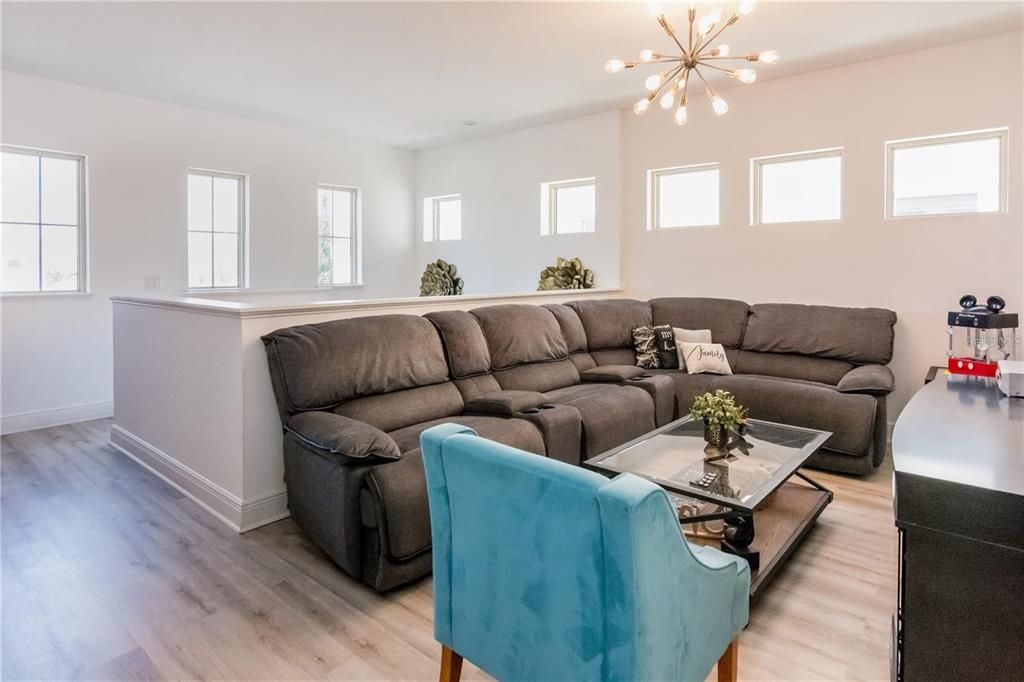 На продажу: $899,000 (4 спален, 4 ванн, 2766 Квадратных фут)