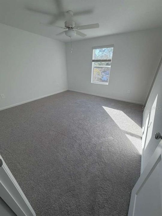 В аренду: $2,050 (3 спален, 2 ванн, 1785 Квадратных фут)