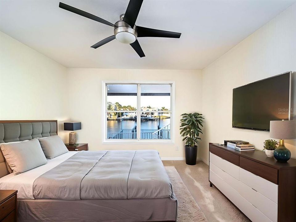 For Sale: $1,800,000 (4 beds, 3 baths, 3000 Square Feet)