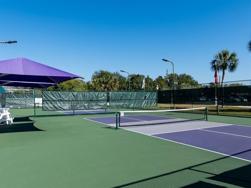 For Sale: $1,800,000 (4 beds, 3 baths, 3000 Square Feet)